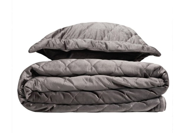 Pilkos spalvos veliūrinis komplektas - lovatiesė ir du pagalvėlių užvalkalai Imperial Barchat 09. Trijų sluoksnių rombo formomis dygsniuota lovatiesė. Hipoalerginis