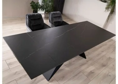 Valgomojo stalas Signal Salvadore Ceramic su marmuro imitacijos juodu stalviršiu