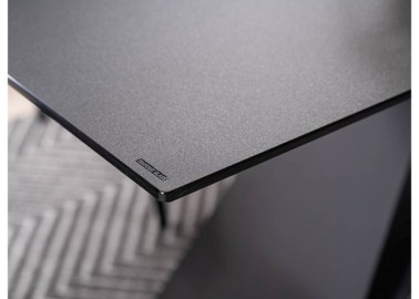Juodos spalvos grūdinto stiklo išskleidžiamas valgomojo stalas su juodomis masyviomis kojomis Westin SG