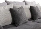 Stilinga ir labai patogi sofa - lova su daugybe minkštų pagalvėlių pilkos spalvos Rob Gol