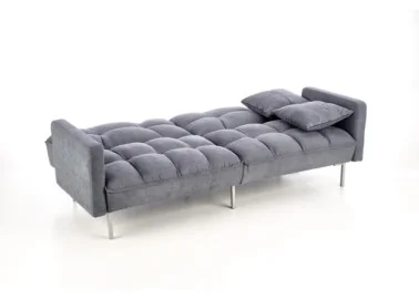 Elegantiško dizaino pilkos spalvos sofa su aukštomis siauromis kojelėmis. Sofa turi relaksacinę funkciją - nugaros atlošas atsilenkia atgal, taip sukuriant erdvę poilsiui, o pilnai nulenkus žemyn - plačią miegamą erdvę.
