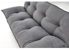 Pilkos spalvos sofa-lova su minkštu čiužiniu, turinti pakeliamus šonus ir medines kojeles. Universalus baldas, kuris puikiai tinka naudoti tiek sėdėjimui, tiek miegui, pasižymi šiuolaikišku dizainu ir patogumu