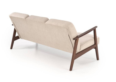 Trijų vietų sofa su tvirtu mediniu rėmu ir kreminės spalvos pagalvėlėmis.

Tai minimalistinio ir klasikinio stiliaus baldas, idealiai tinkantis elegantiškam ir jaukiam interjerui, siūlantis patogumą bei stabilumą.