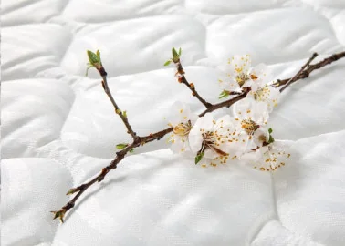 Dvipusis vidutiniškai kietas čiužinys su Pocket Spring spyruoklių sistema, 20 cm aukščio. Pagaminta Ukrainoje