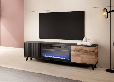 Tai modernus TV staliukas su integruotu elektriniu židiniu, derinantis natūralios medienos fanerą ir juodus dekoratyvinius elementus.Jo minimalistinis dizainas kartu su židinio funkcija suteikia ne tik praktiškumo, bet ir jaukumo bei estetikos bet kokiam gyvenamajam kambariui.