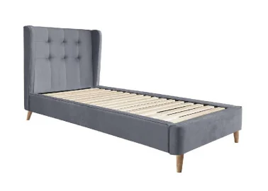 Ši elegantiška pilka lova su aukštu, paminkštintu atlošu ir medinėmis kojelėmis puikiai papildys jūsų miegamojo interjerą.

Ji sukurta tiems, kurie vertina tiek estetiką, tiek komfortą, bei nori suteikti savo erdvei jaukumo ir romantikos.