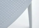 Elegantiško dizaino šviesiai mėlyna metalinė kėdė K514 su metalinėmis kojelėmis.