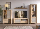 Rudos spalvos TV staliukas su rotango imitacijos fasadais, itin derės boho stiliaus interjere.