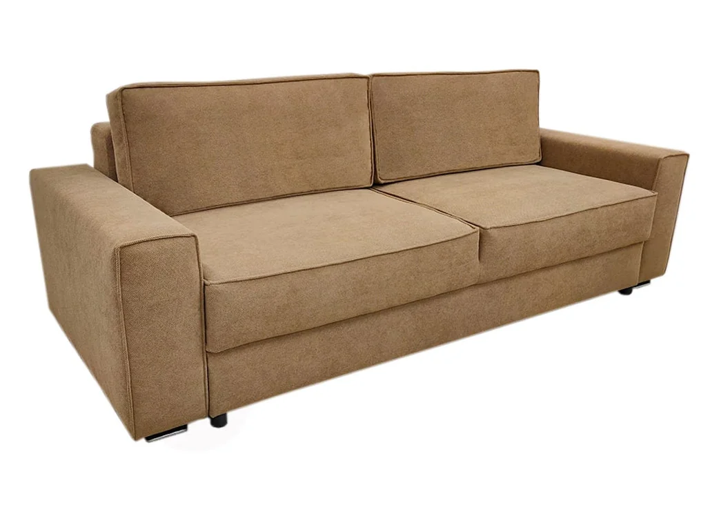 Minimalistinio dizaino rudos spalvos sofa-lova su plačia miegamąja dalimi ir dėže patalynei.