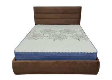 Rudos spalvos veliūrinė dvigulė elegantiško dizaino lova KAI-ADE su patalynės dėže, kietu dugnu ir natūralios medienos grotelėmis. Lova skirta 160x200 cm čiužiniui.