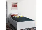 Minimalistinio stiliaus lova vaikų kambariui matinės baltos spalvos.