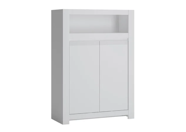 Minimalistinio stiliaus komoda matinės baltos spalvos.