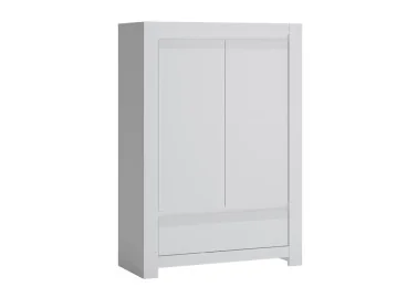 Minimalistinio stiliaus komoda matinės baltos spalvos.