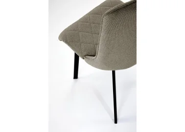 Elegantiška alyvuogių spalvos valgomojo kėdė K561 su milteliniu būdu dažytomis metalinėmis kojelėmis. Ergonomiškas nugaros atlošas garantuos komfortą sėdėjimo metu.