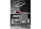 Elegantiška pilkos spalvos kėdė K552 su išskirtinės formos nugaros atlošu. Kėdė apsiūta kokybišku, tvirtu gobelenu, o kojelės pagamintos iš milteliniu būdu dažyto metalo.