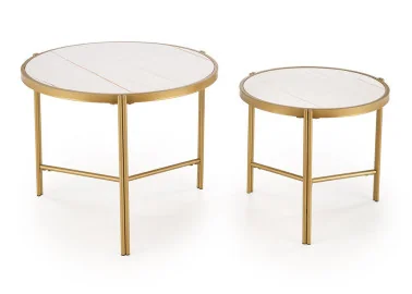 Elegantiško dizaino dviejų apvalių kavos staliukų komplektas Fatima. Staliukų stalviršis - balto marmuro imitacijos, o kojelės pagamintos iš milteliniu būdu dažyto plieno.