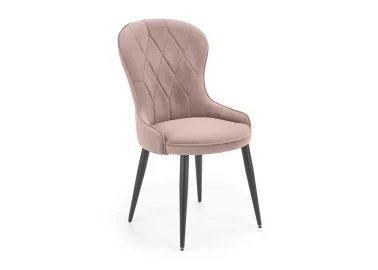 Smėlio spalvos klasikinio stiliaus kėdė K366 su rombo formos dygsniais. Tvirtas veliūrinis audinys, stabilios metalinės kojos ir ergonomiška kėdės forma - suteiks ypatingai komfortišką sėdėjimą.