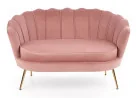 Elegantiška rožinės spalvos veliūrinė sofa Amorinito XL. Ši dvivietė sofa pasiūta iš aukštos kokybės veliūrinio audinio, o kojelės pagamintos iš aukso spalvos milteliniu būdu dažyto plieno.