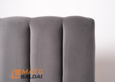 Pilkos spalvos lova KAI-ETN - elegantiško dizaino dvigulė funkcionali lova su patalynės dėže, kietu dugnu ir natūralios medienos grotelėmis. Lova skirta 160x200 cm čiužiniui.