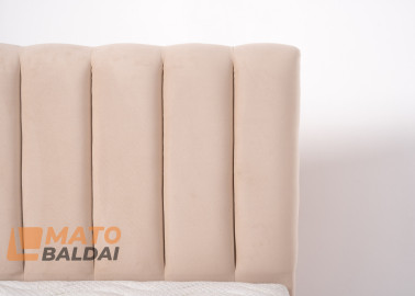 Smėlio spalvos lova KAI-ETN-2 - elegantiško dizaino dvigulė funkcionali lova su patalynės dėže, kietu dugnu ir natūralios medienos grotelėmis. Lova skirta 160x200 cm čiužiniui.