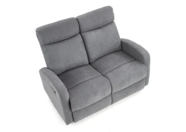 Tai pilkos spalvos dvivietė relaksacinė sofa Oslo 2s su pakeliamų kojų ir reguliuojamu nugaros atlošu, puikiai tinkanti komfortui ir atsipalaidavimui namuose.