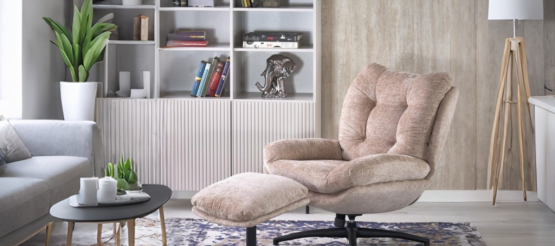 Skaitymo kampelis: Kaip įrengti jaukią vietą su patogiu foteliu?